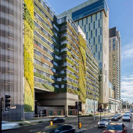 Hilton Woking 호텔 외부 사진