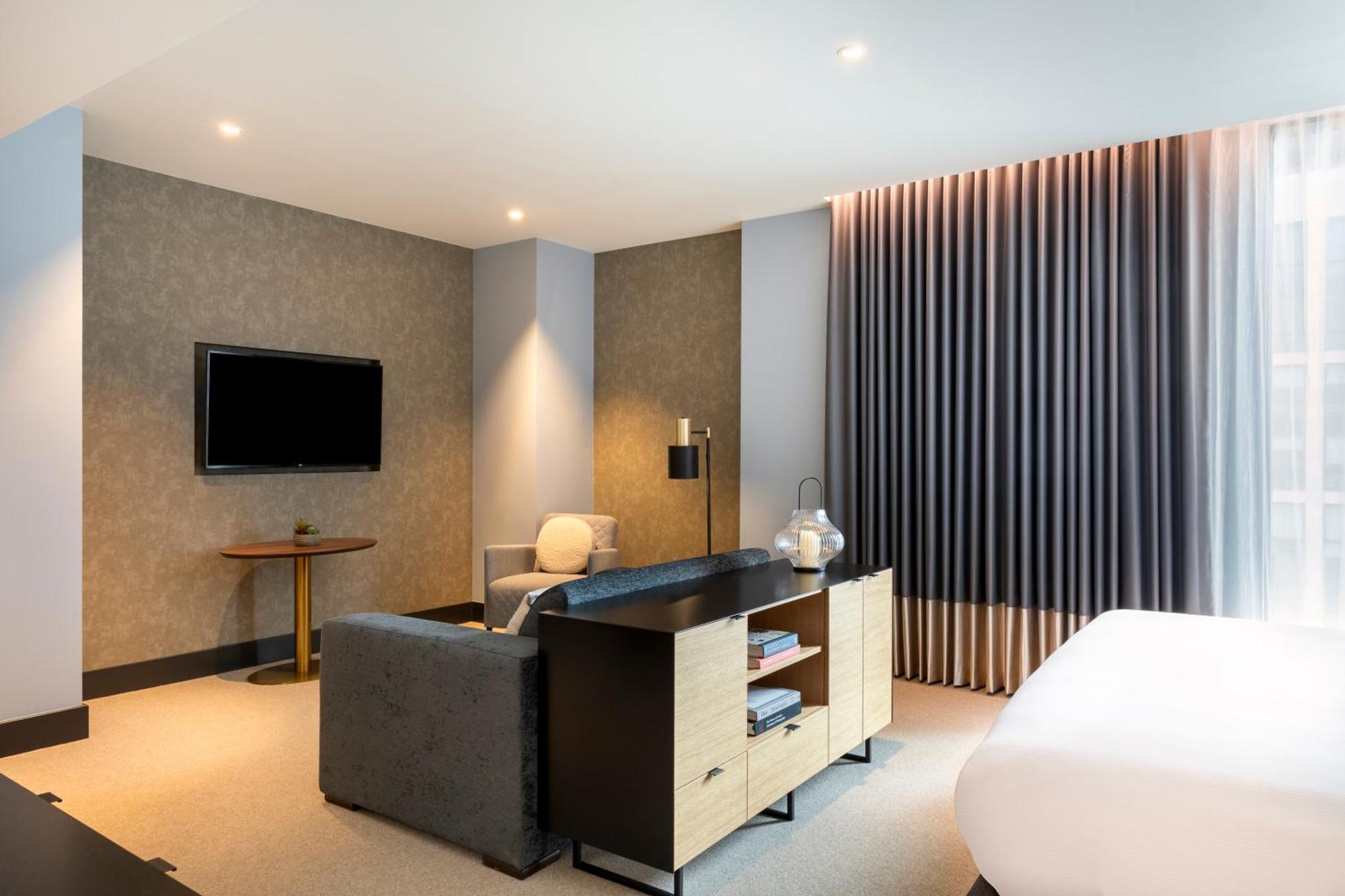 Hilton Woking 호텔 외부 사진