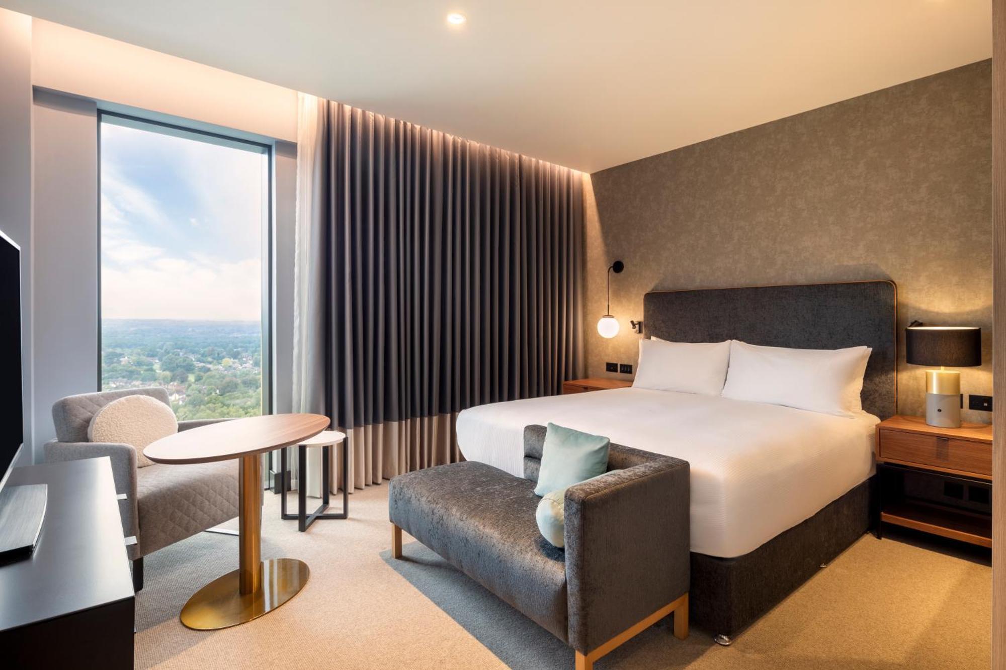 Hilton Woking 호텔 외부 사진