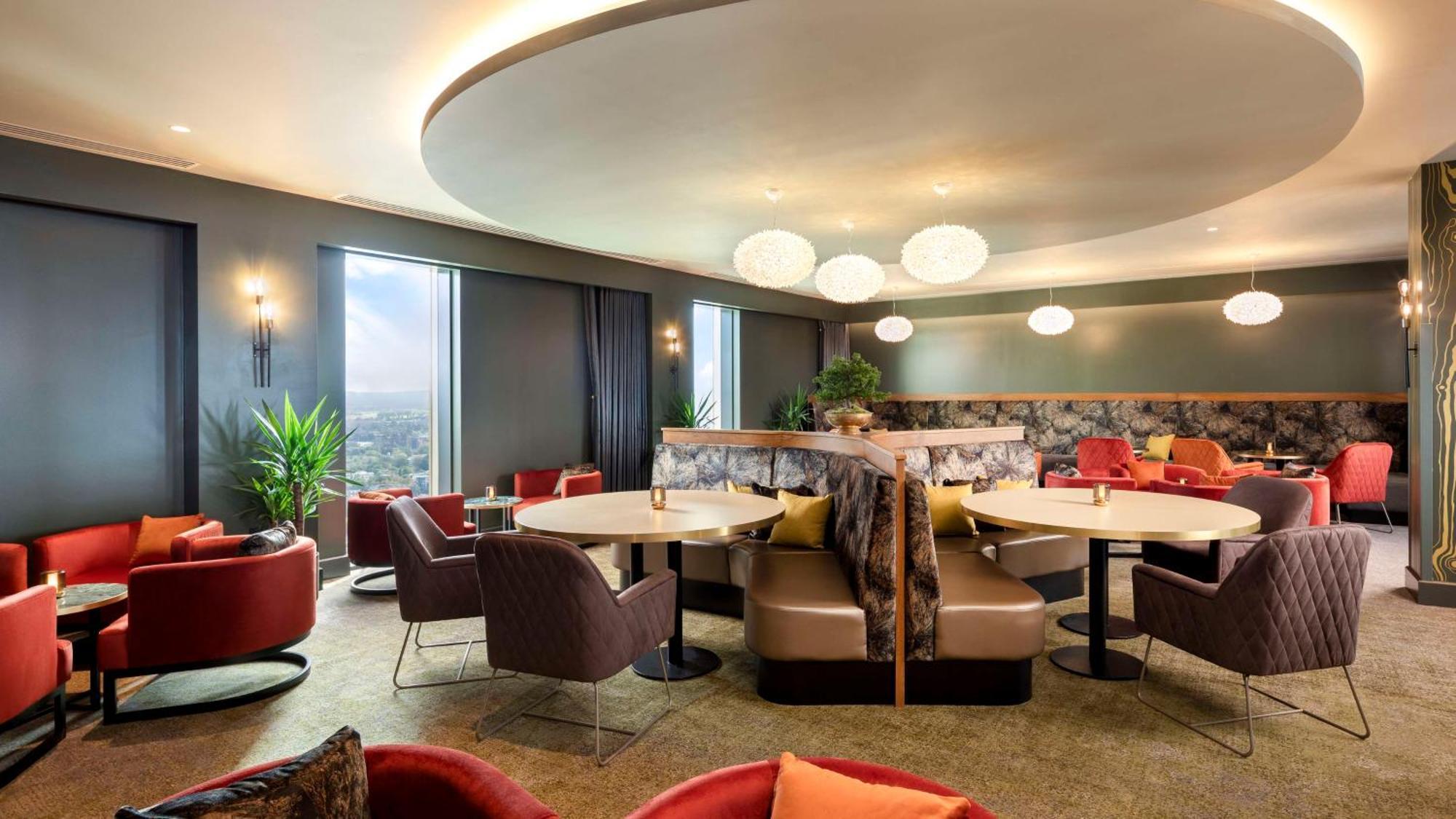 Hilton Woking 호텔 외부 사진
