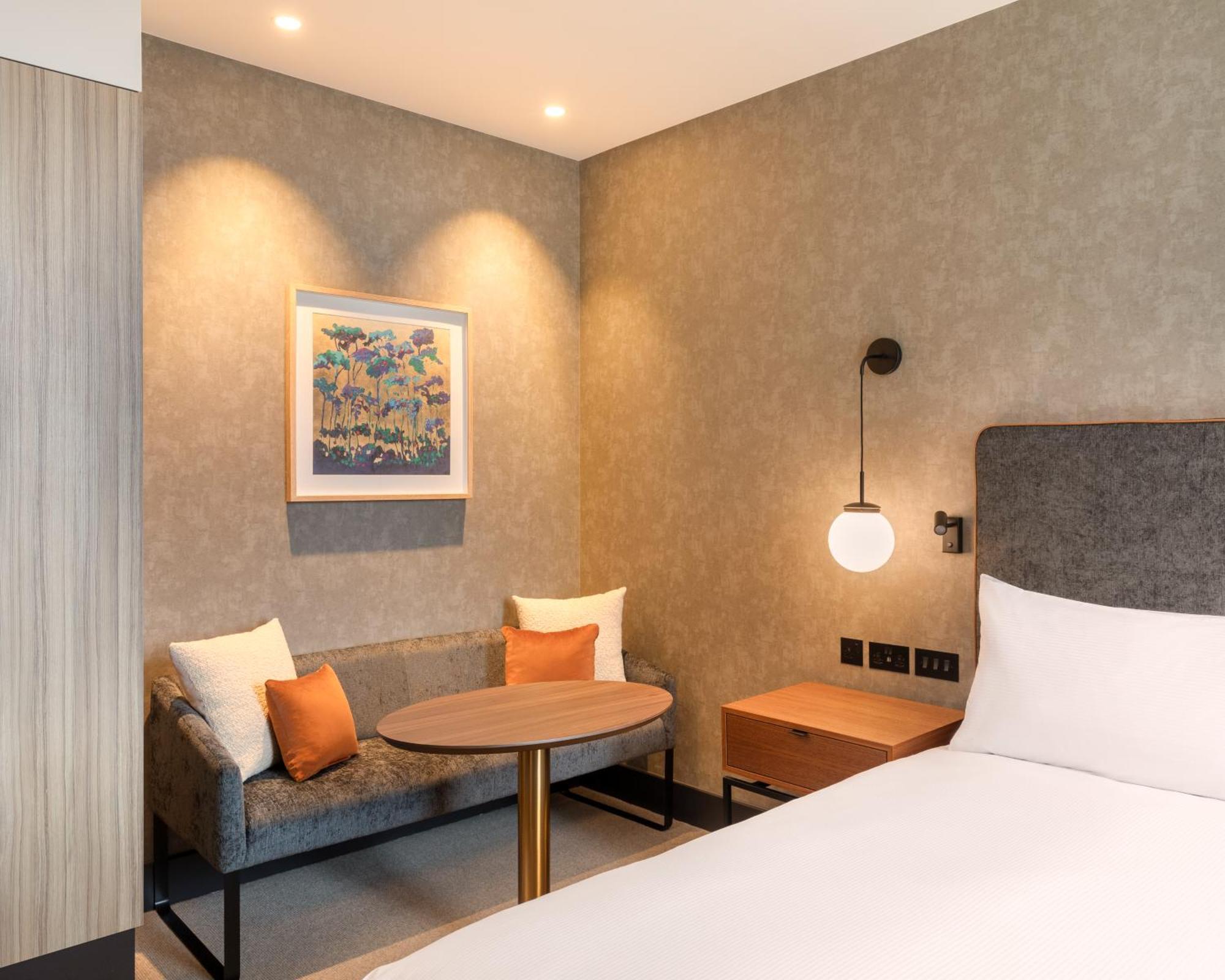 Hilton Woking 호텔 외부 사진