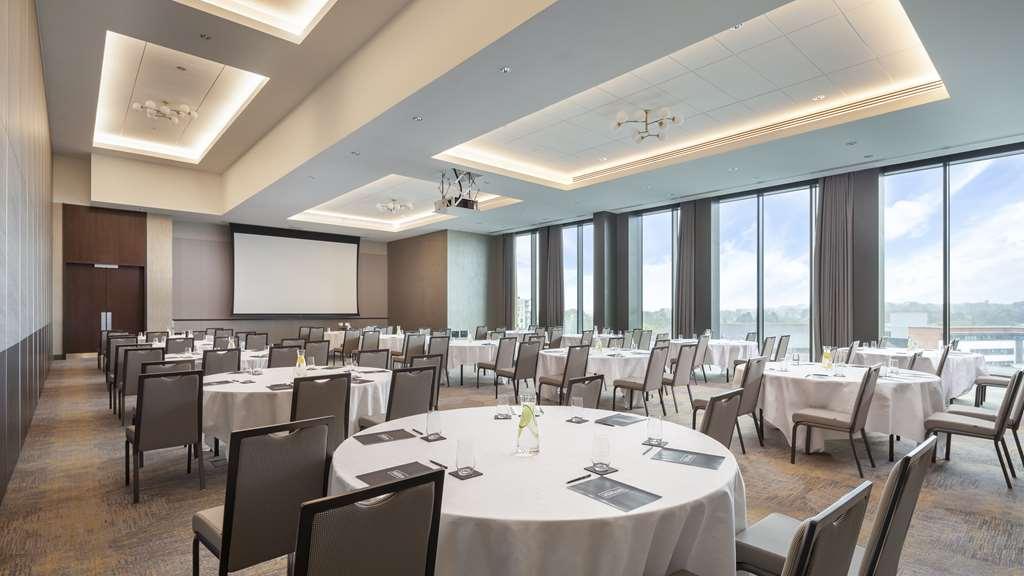 Hilton Woking 호텔 시설 사진