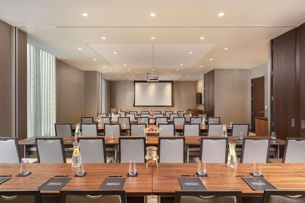 Hilton Woking 호텔 시설 사진