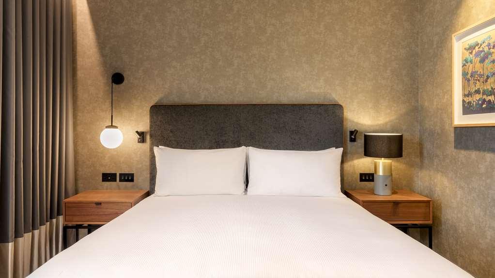 Hilton Woking 호텔 객실 사진
